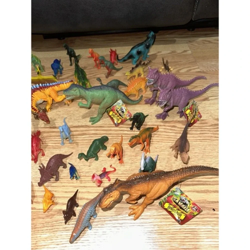Huge vintage dinosaurs lot some with tags BOLEY, greenbrier,‎ rubber